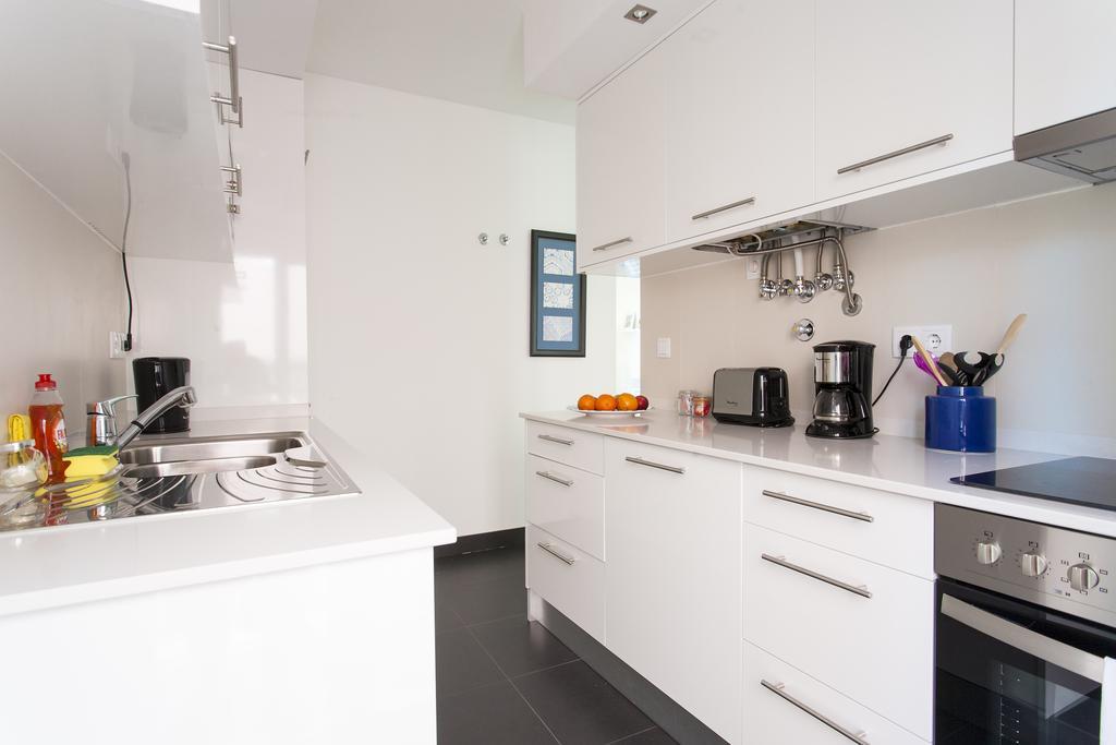 Joivy Joyful 2Br Apt With Terrace Nearby Sao Bento Palace Lisboa Oda fotoğraf