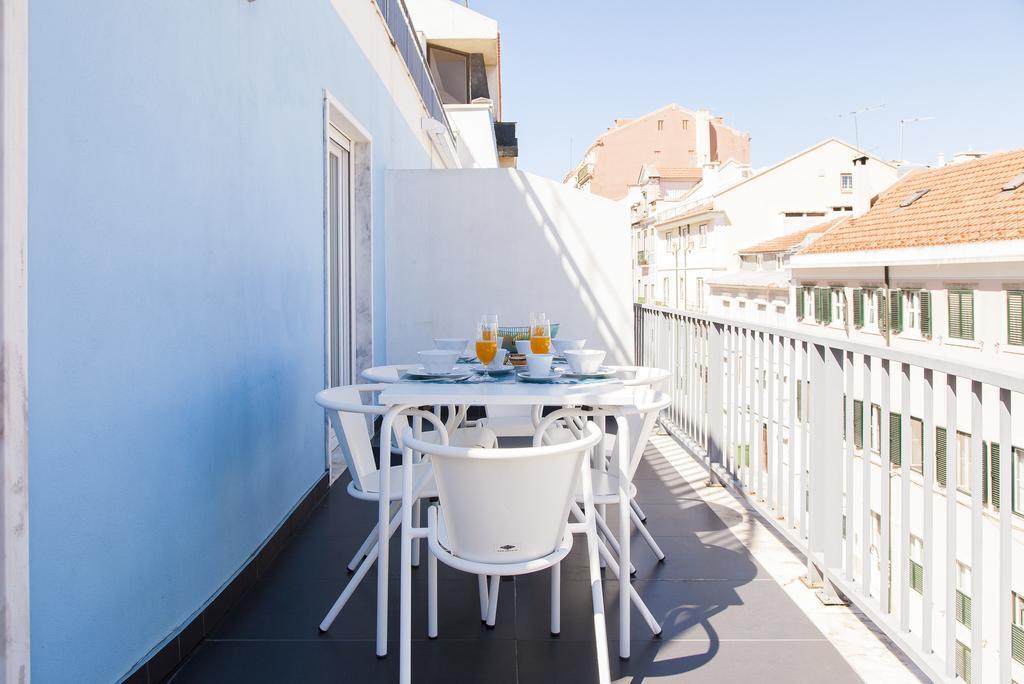Joivy Joyful 2Br Apt With Terrace Nearby Sao Bento Palace Lisboa Dış mekan fotoğraf