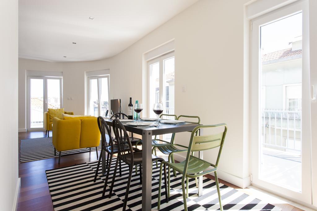 Joivy Joyful 2Br Apt With Terrace Nearby Sao Bento Palace Lisboa Dış mekan fotoğraf